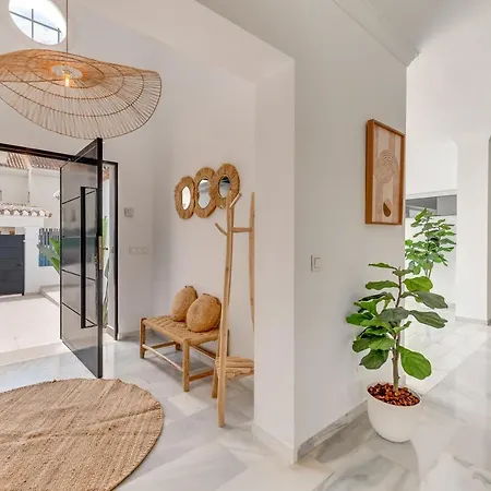 Sirio: Golf-front Retreat With Private Heated Pool Villa *
