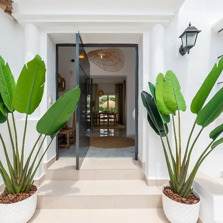 Villa Sirio: Golf-front Retreat With Private Heated Pool Marbella
