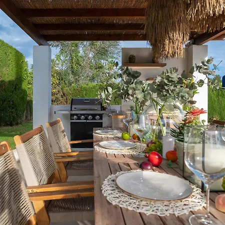 Sirio: Golf-front Retreat With Private Heated Pool *