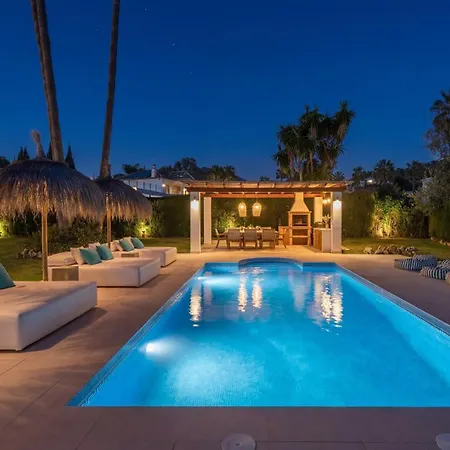 Vacation I Sirio, Golf-front Villa, Private Heated Pool, Bbq, Privacy, World-class Dining, 10 Min From Puerto Banus 马尔韦利亚