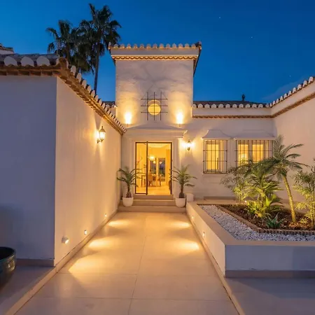 别墅 Vacation I Sirio, Golf-front Villa, Private Heated Pool, Bbq, Privacy, World-class Dining, 10 Min From Puerto Banus *